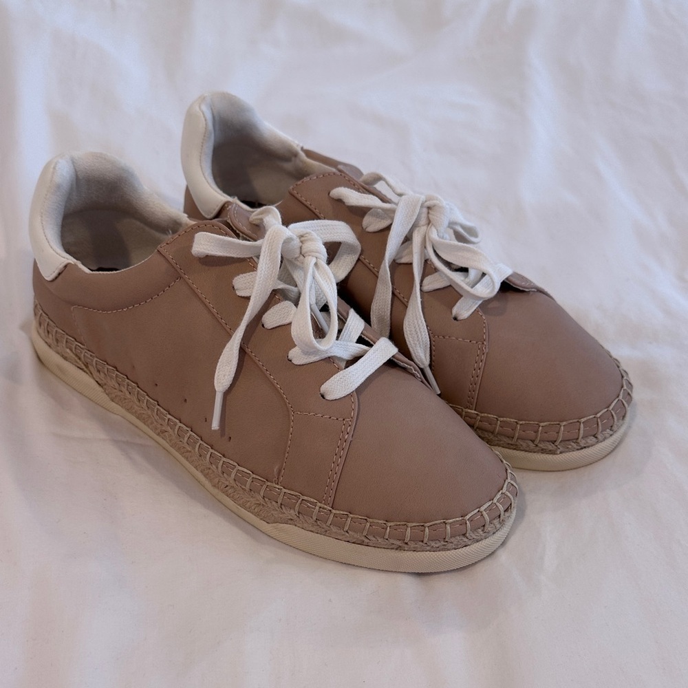Women's Casual Tan Sneakers